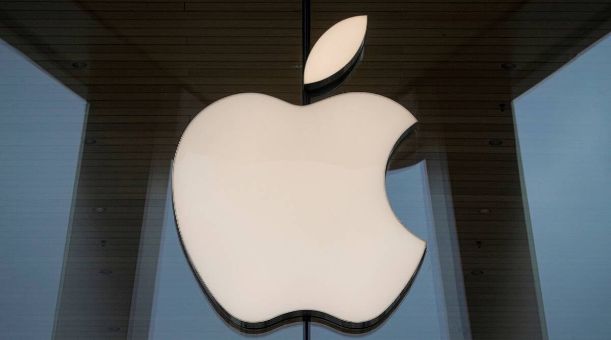 تدفع Apple 100500 دولار للطالب الذي اكتشف ثغرة أمنية في كاميرا الويب Mac