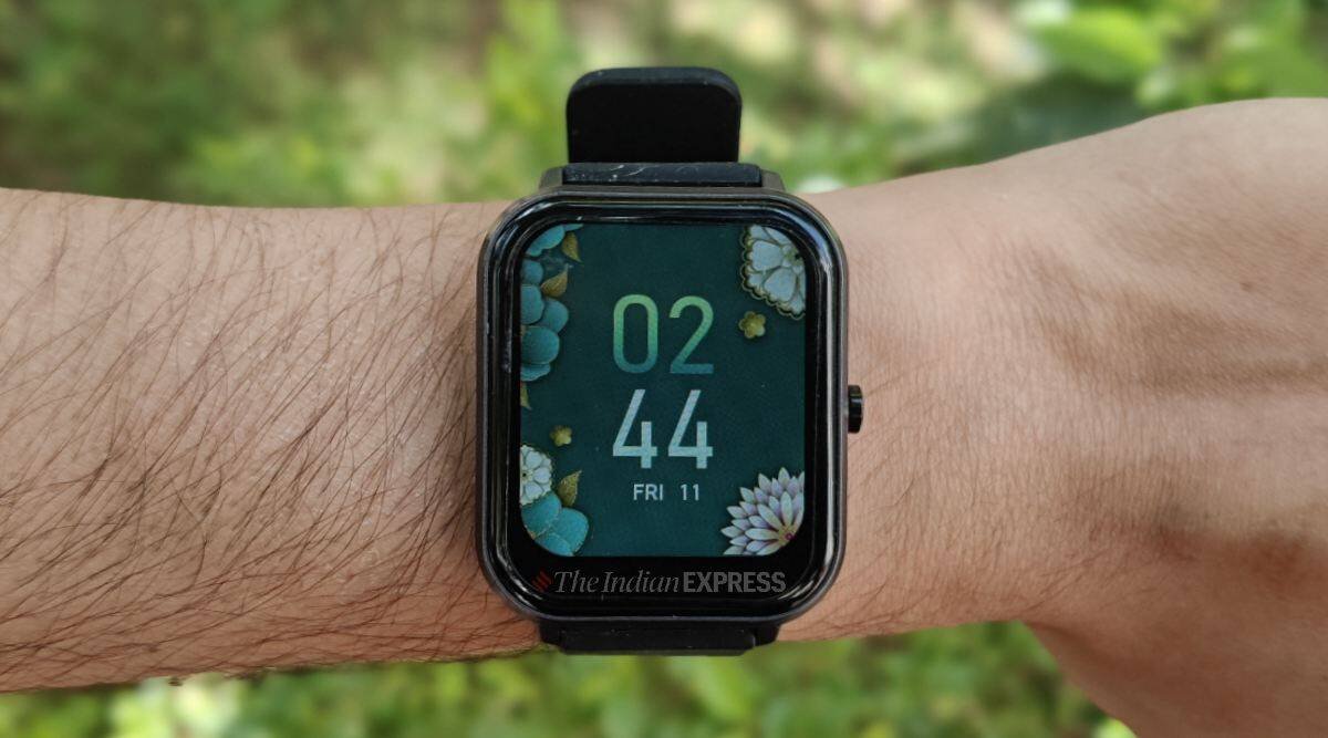 مراجعة pTron Force X11: ساعة ذكية بقدرة 3000 روبية لا معنى لها