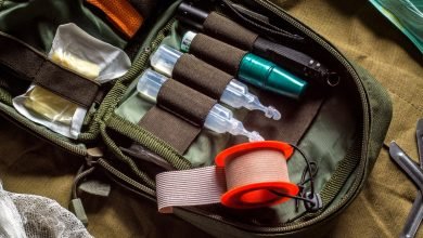 كيف تبني مجموعة الإسعافات الأولية الخاصة بك (2022)