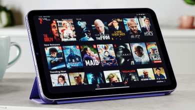 كيفية تنزيل مقاطع الفيديو لمشاهدتها دون اتصال (2023): Netflix و YouTube و Hulu والمزيد