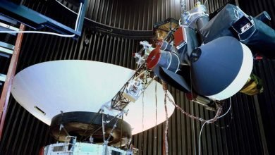 يحصل مسبار فوييجر 2 البالغ من العمر 45 عامًا على فرصة جديدة للحياة على حافة النظام الشمسي